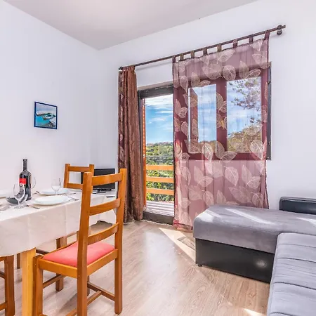 Gorgeous In Krk With Kitchen Krk Town